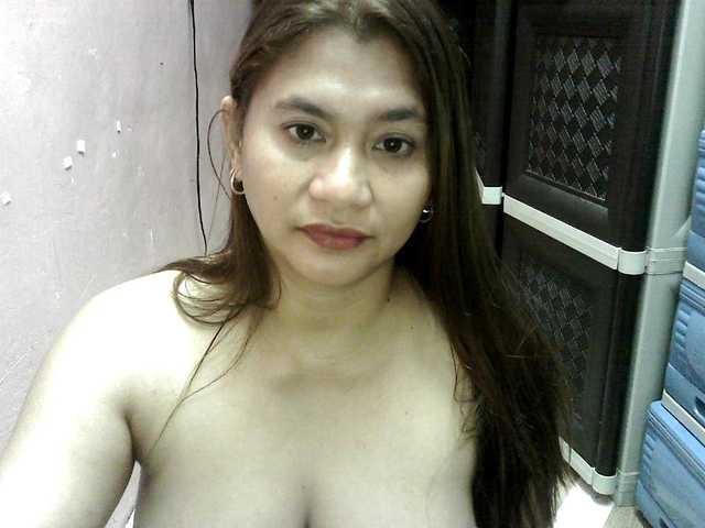 peenastyfame live cam on BongaCams