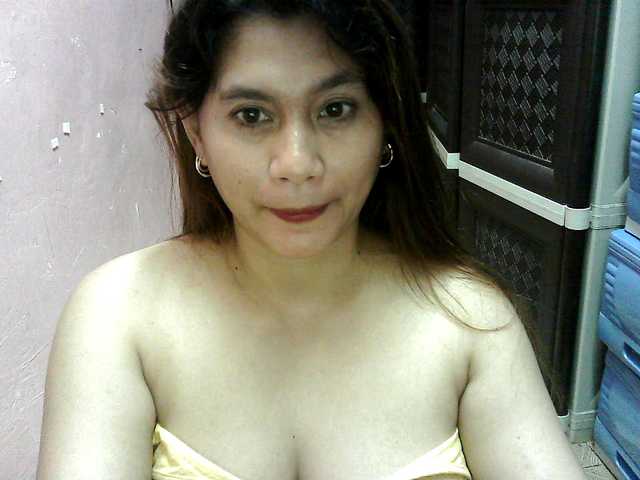 peenastyfame live cam on BongaCams