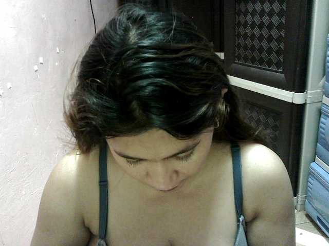 peenastyfame live cam on BongaCams