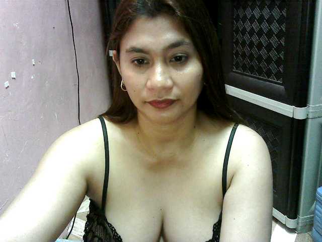 peenastyfame, en directo ahora en BongaCams