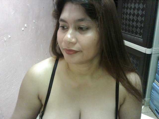 peenastyfame live cam on BongaCams