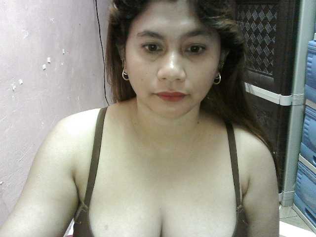 peenastyfame live cam on BongaCams