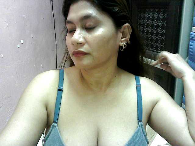 peenastyfame live cam on BongaCams