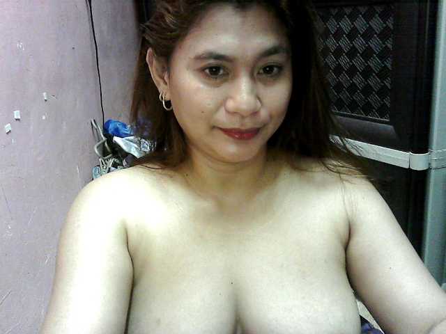 peenastyfame live cam on BongaCams