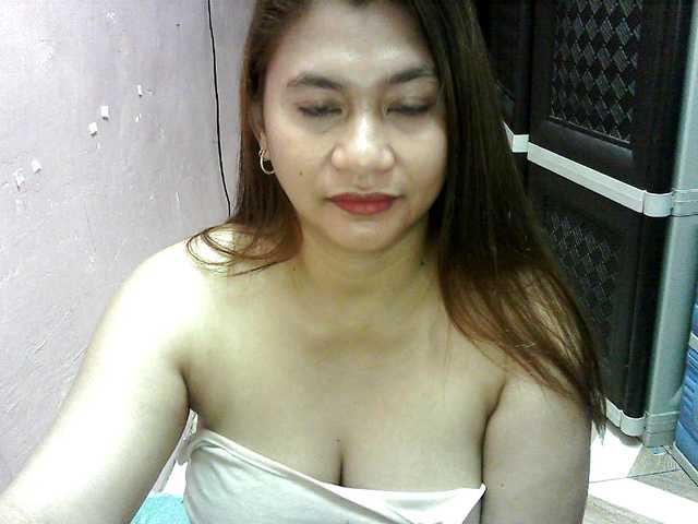 peenastyfame live cam on BongaCams