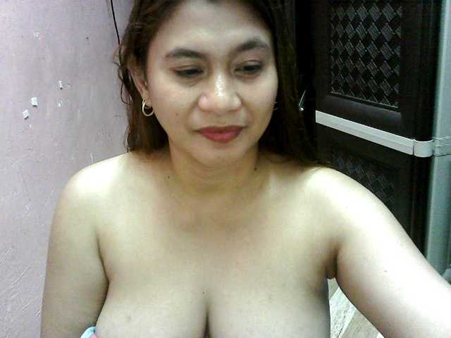 peenastyfame live cam on BongaCams