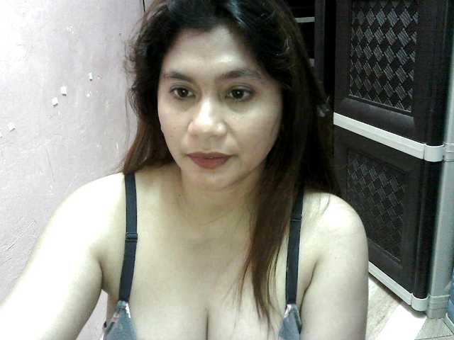 peenastyfame live cam on BongaCams