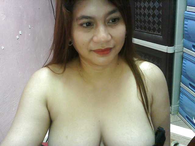 peenastyfame live cam on BongaCams
