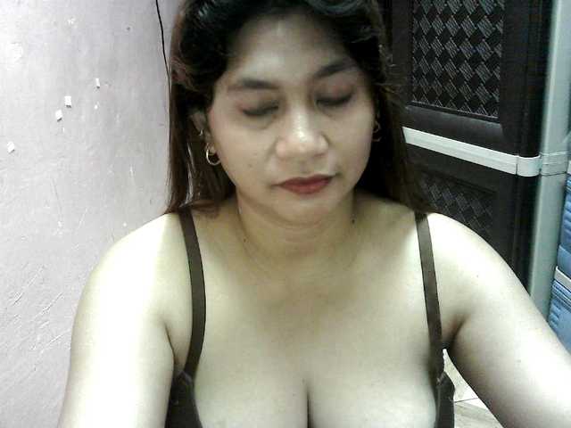 peenastyfame live cam on BongaCams