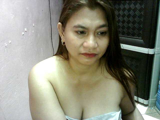 peenastyfame live cam on BongaCams