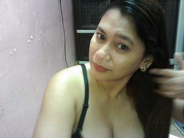 peenastyfame live cam on BongaCams