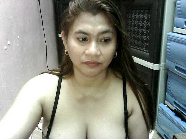 peenastyfame live cam on BongaCams