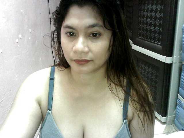peenastyfame live cam on BongaCams