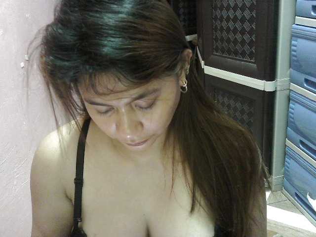peenastyfame live cam on BongaCams