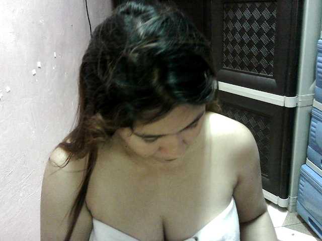 le modèle peenastyfame est en webcam porno dans un show sur le site bongacams, il possède les tags suivants: Asian,Brunette,Hairy