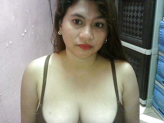 peenastyfame live cam on BongaCams