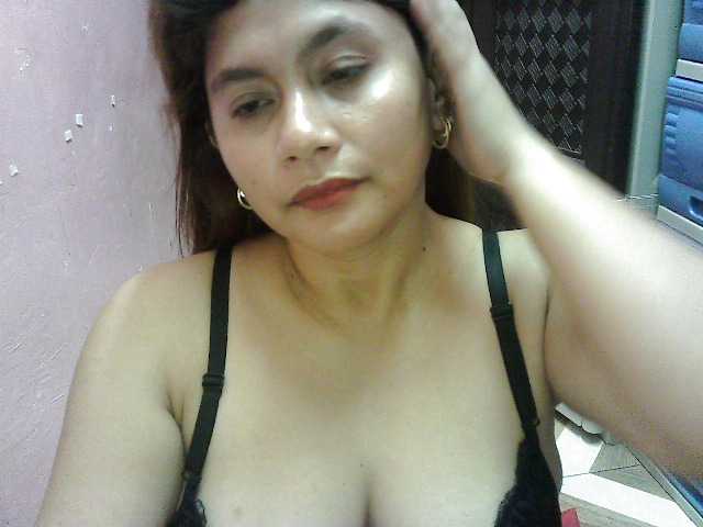 peenastyfame live cam on BongaCams