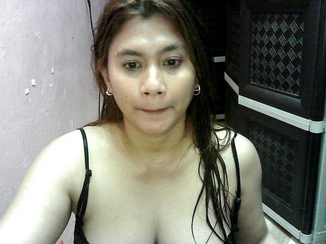 peenastyfame live cam on BongaCams