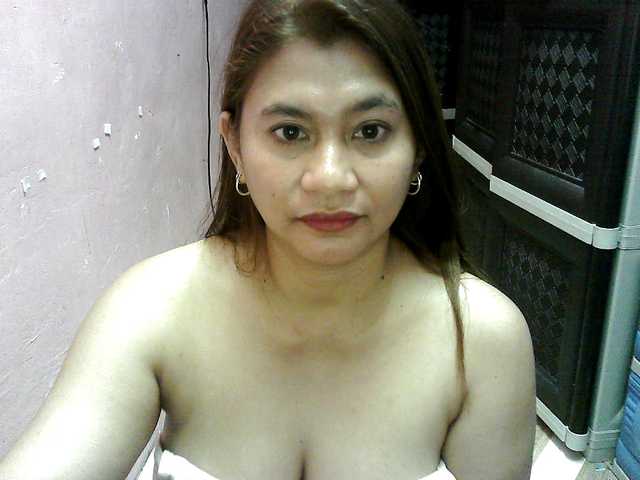peenastyfame live cam on BongaCams