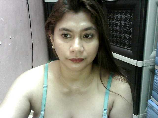 peenastyfame, live now on BongaCams