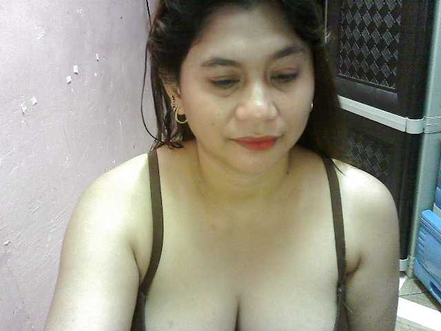 peenastyfame live cam on BongaCams