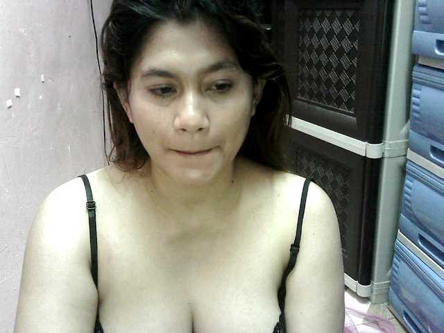 peenastyfame live cam on BongaCams