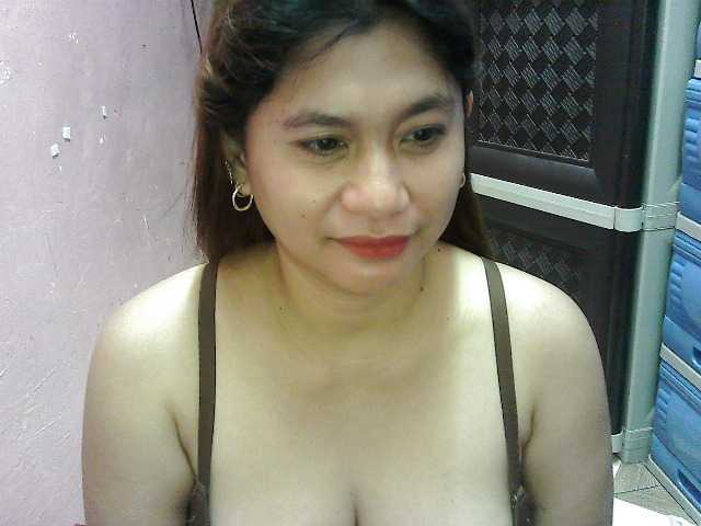 peenastyfame live cam on BongaCams