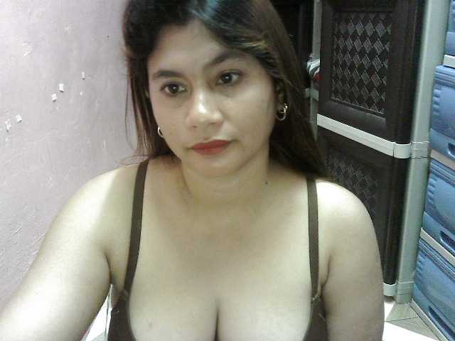 peenastyfame live cam on BongaCams