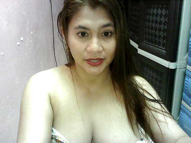 peenastyfame live cam on BongaCams