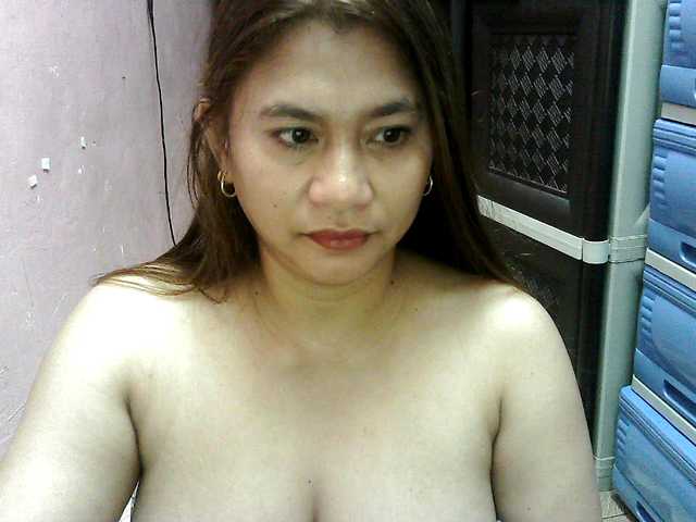 peenastyfame live cam on BongaCams