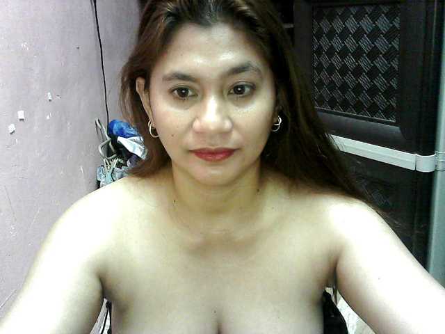 peenastyfame live cam on BongaCams