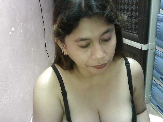 peenastyfame live cam on BongaCams
