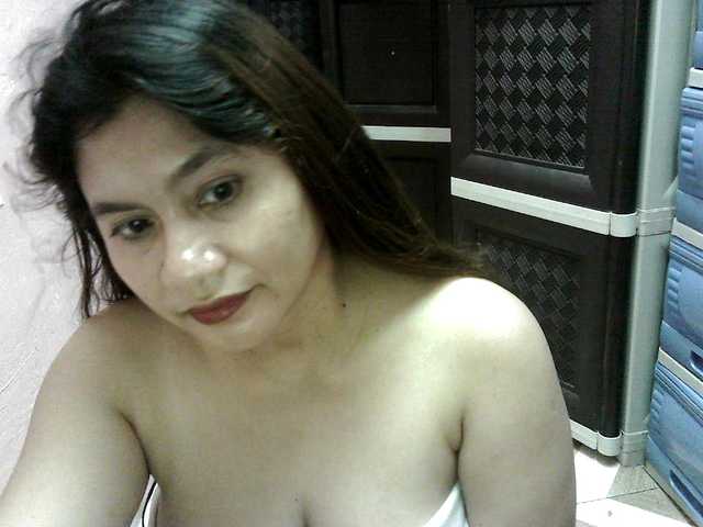 peenastyfame live cam on BongaCams