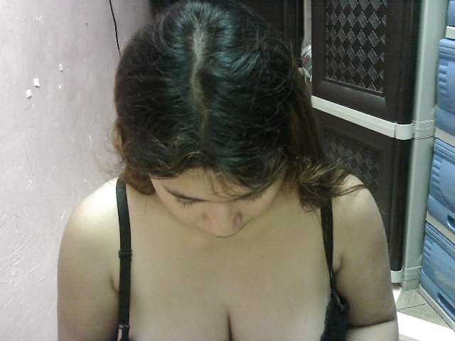 peenastyfame live cam on BongaCams