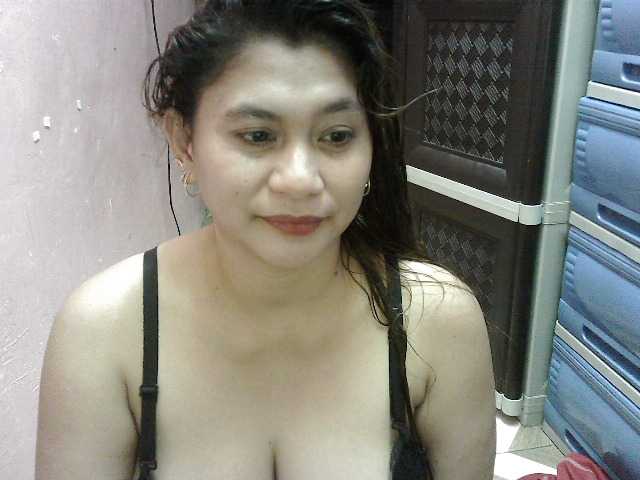 peenastyfame live cam on BongaCams