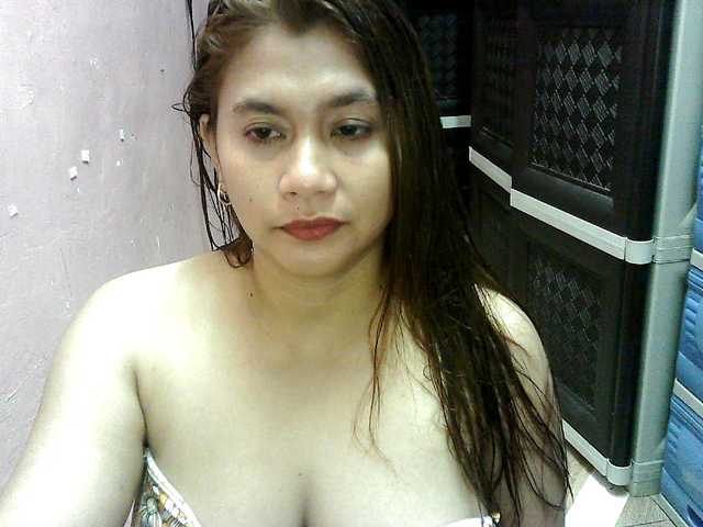 peenastyfame live cam on BongaCams