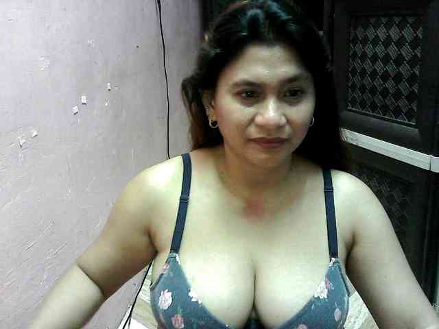 peenastyfame webcam