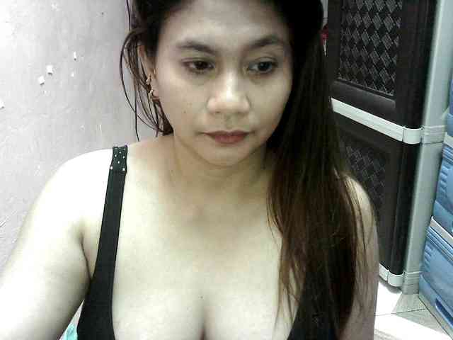 Model: peenastyfame
