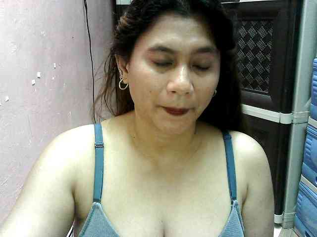 peenastyfame webcam