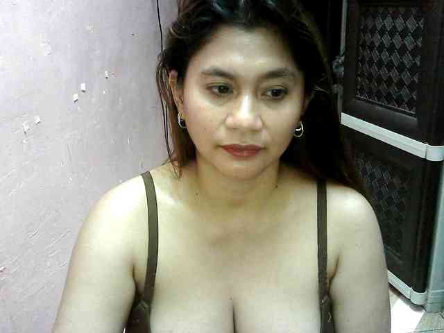 peenastyfame webcam