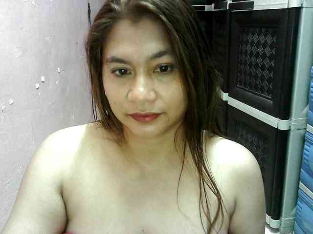 peenastyfame webcam