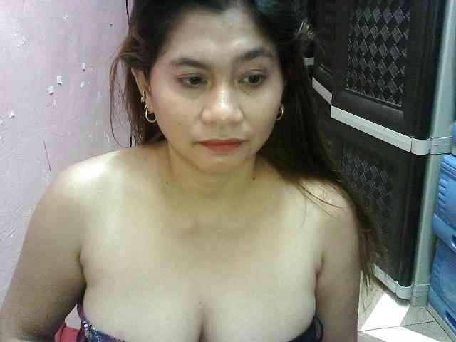 Model: peenastyfame