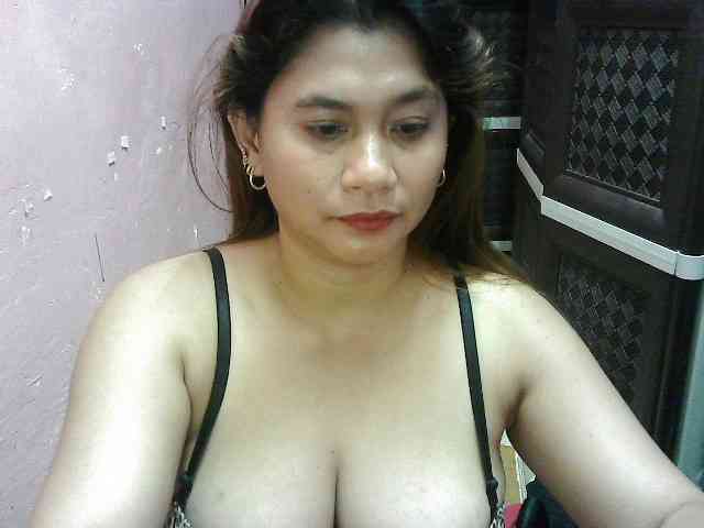 peenastyfame webcam