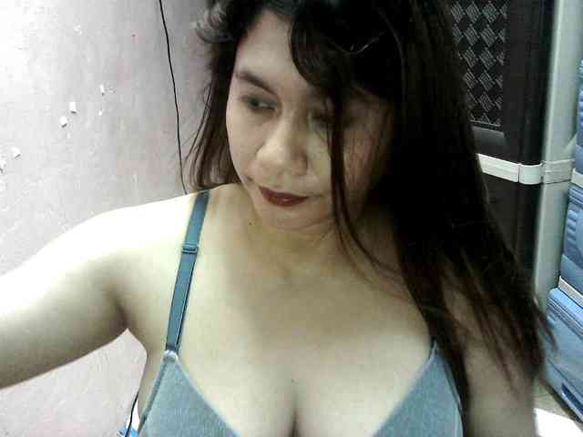 peenastyfame webcam
