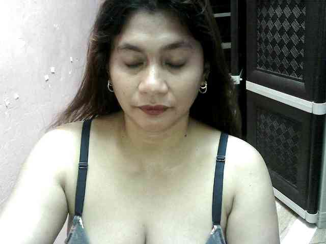 peenastyfame webcam