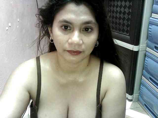 peenastyfame webcam