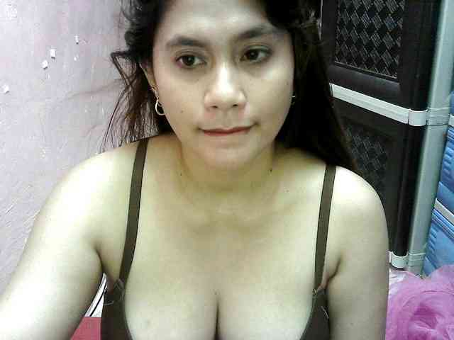 peenastyfame webcam