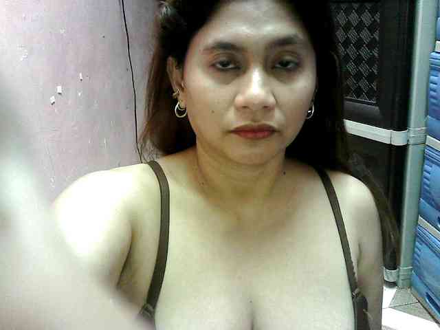 peenastyfame webcam