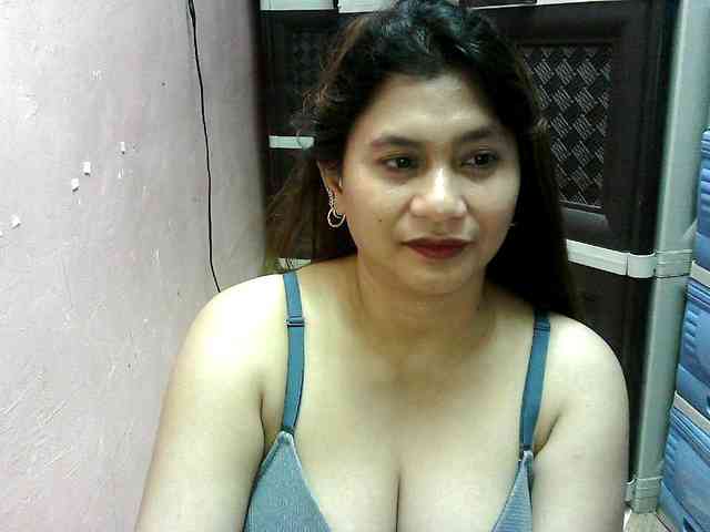 peenastyfame webcam