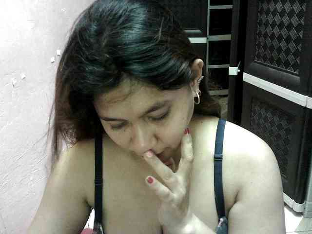 peenastyfame webcam
